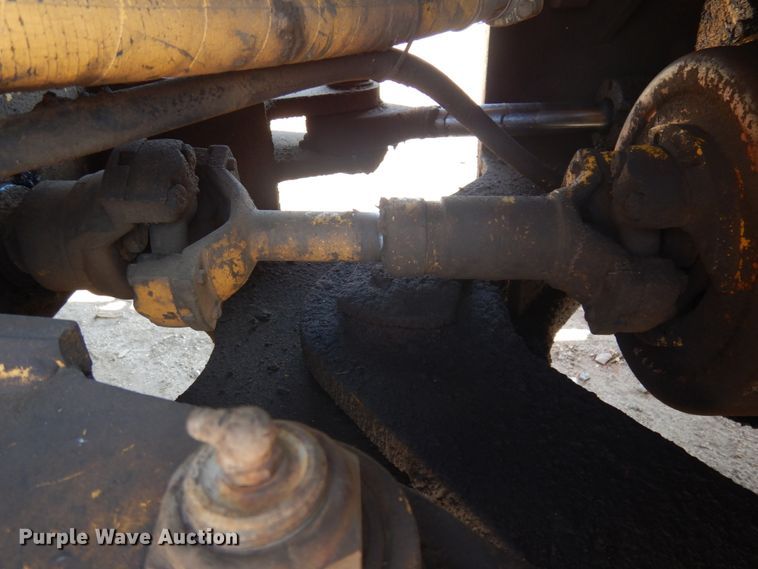 image for item IP9523 1986 John Deere 544D  wheel loader