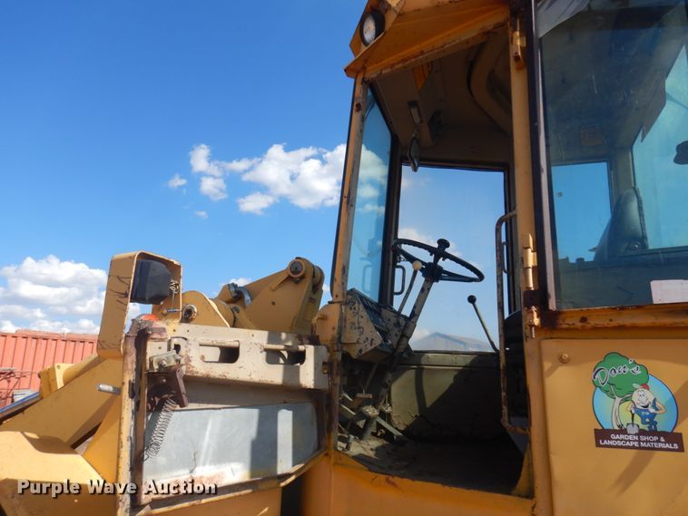 image for item IP9523 1986 John Deere 544D  wheel loader