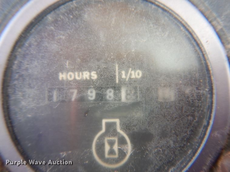 image for item IP9523 1986 John Deere 544D  wheel loader