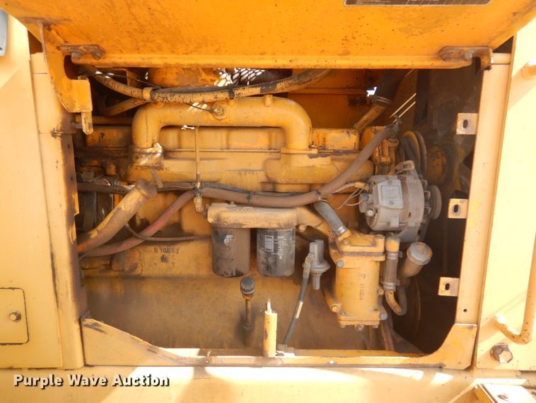 image for item IP9523 1986 John Deere 544D  wheel loader