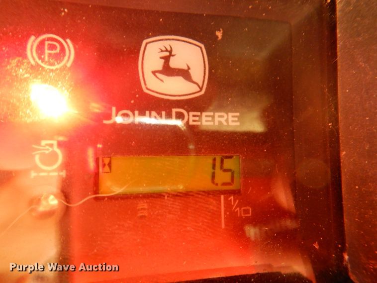 image for item IR9004 1999 John Deere 250  skid steer loader