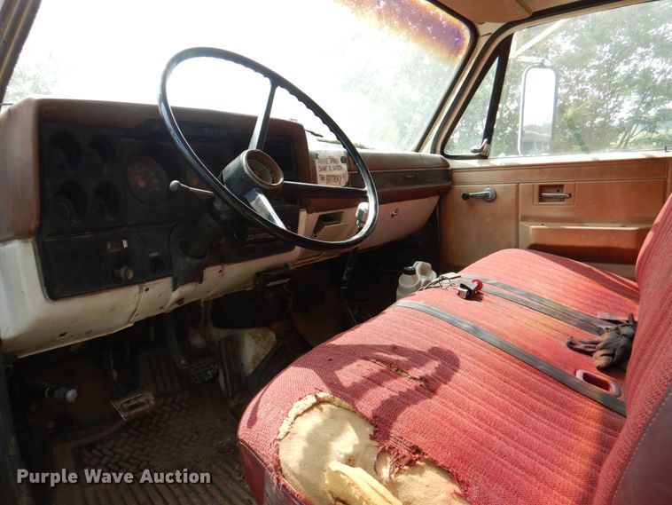 image for item IR9021 1990 Chevrolet C60  dump truck