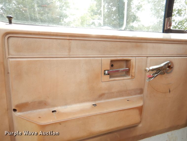 image for item IR9021 1990 Chevrolet C60  dump truck