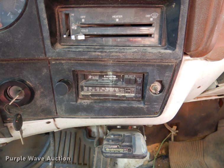 image for item IR9021 1990 Chevrolet C60  dump truck