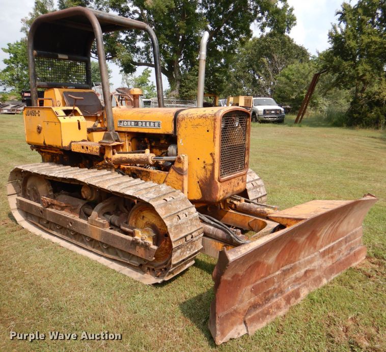 image for item IR9028 1979 John Deere JD450-C  dozer