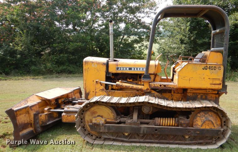 image for item IR9028 1979 John Deere JD450-C  dozer