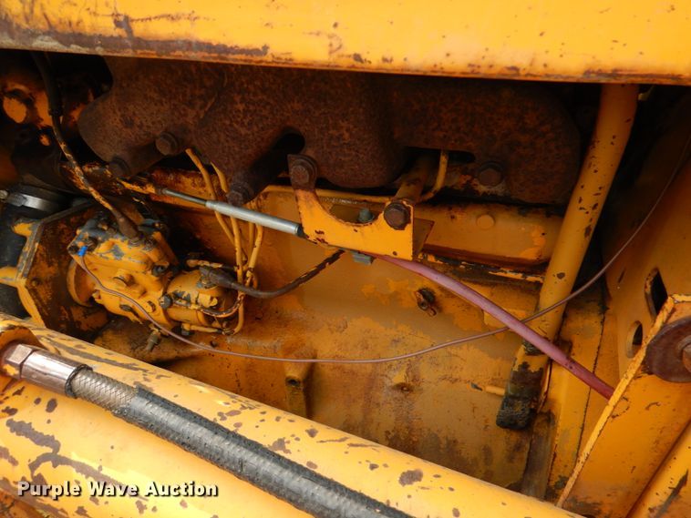 image for item IR9028 1979 John Deere JD450-C  dozer