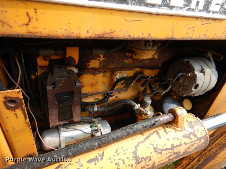 image for item IR9028 1979 John Deere JD450-C  dozer