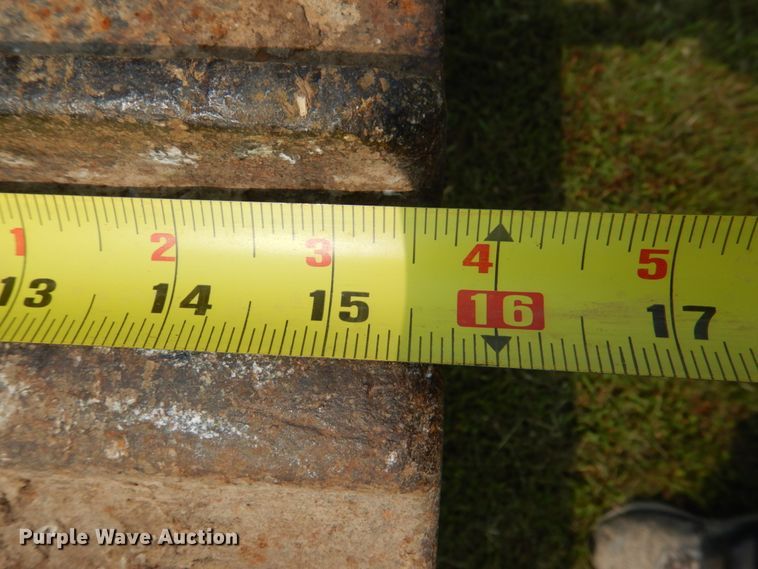 image for item IR9028 1979 John Deere JD450-C  dozer