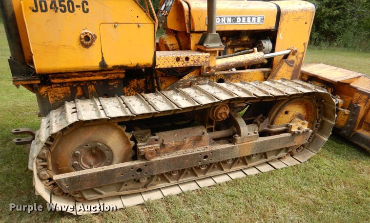 image for item IR9028 1979 John Deere JD450-C  dozer