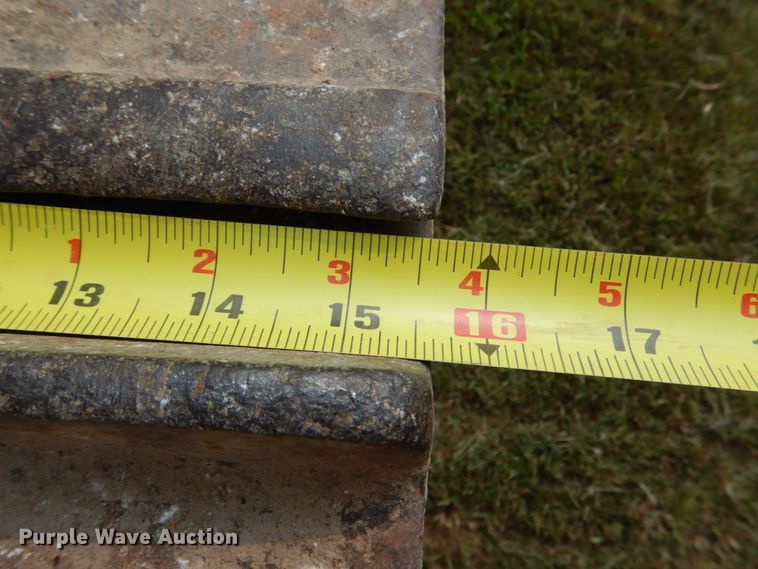 image for item IR9028 1979 John Deere JD450-C  dozer