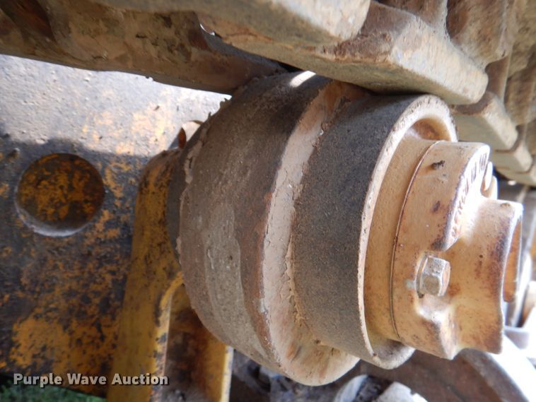 image for item IR9028 1979 John Deere JD450-C  dozer