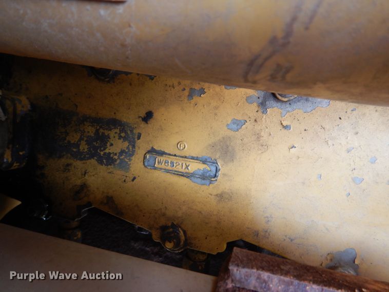 image for item IR9030 1993 Caterpillar D3C  dozer