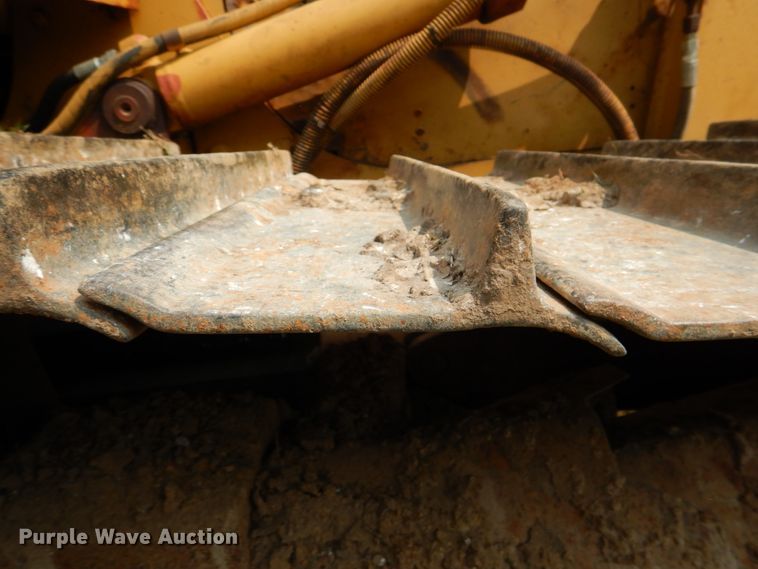 image for item IR9030 1993 Caterpillar D3C  dozer
