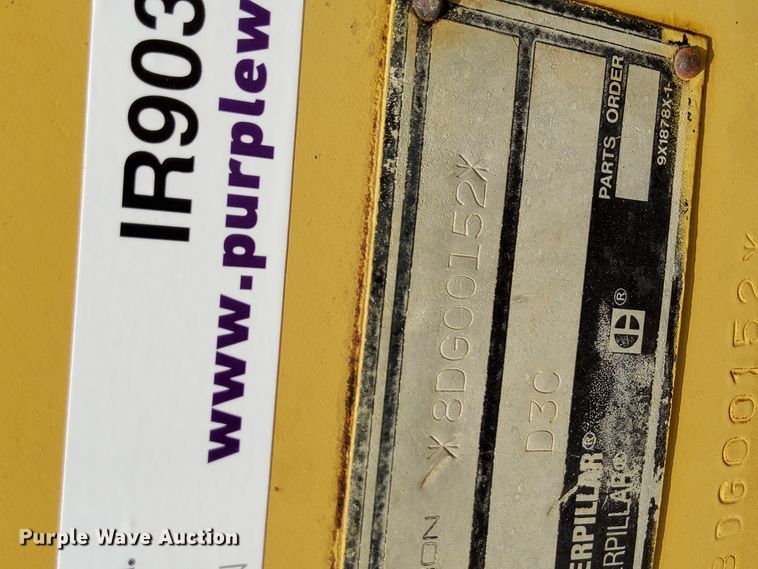 image for item IR9030 1993 Caterpillar D3C  dozer