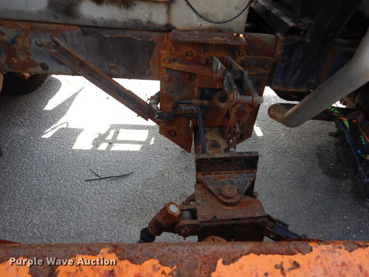 image for item JI9518 2006 International WorkStar 7400  spreader truck