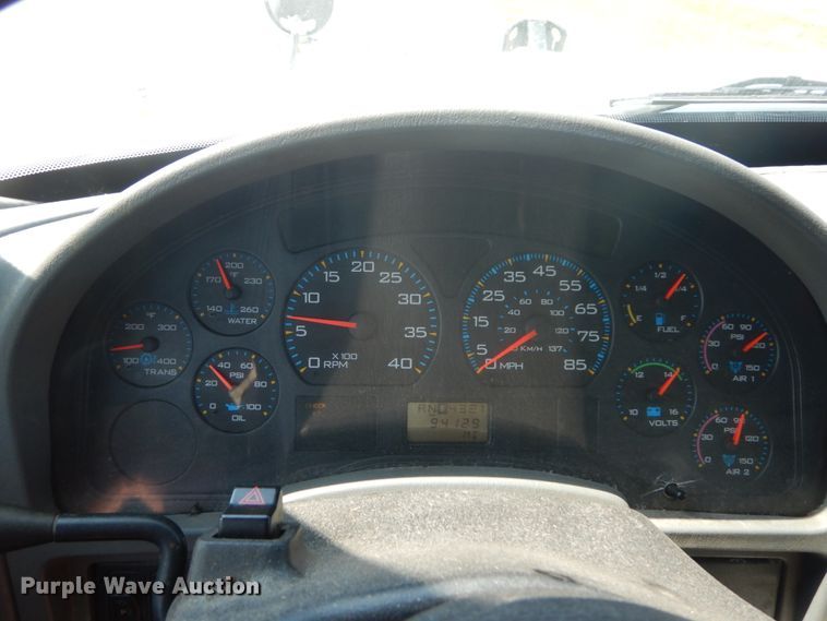 image for item JI9518 2006 International WorkStar 7400  spreader truck