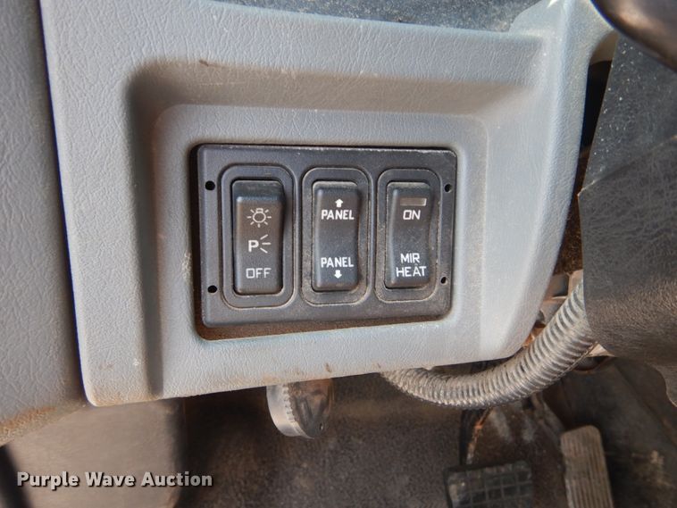 image for item JI9518 2006 International WorkStar 7400  spreader truck