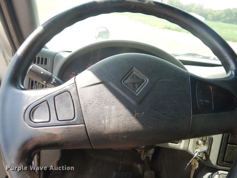 image for item JI9518 2006 International WorkStar 7400  spreader truck