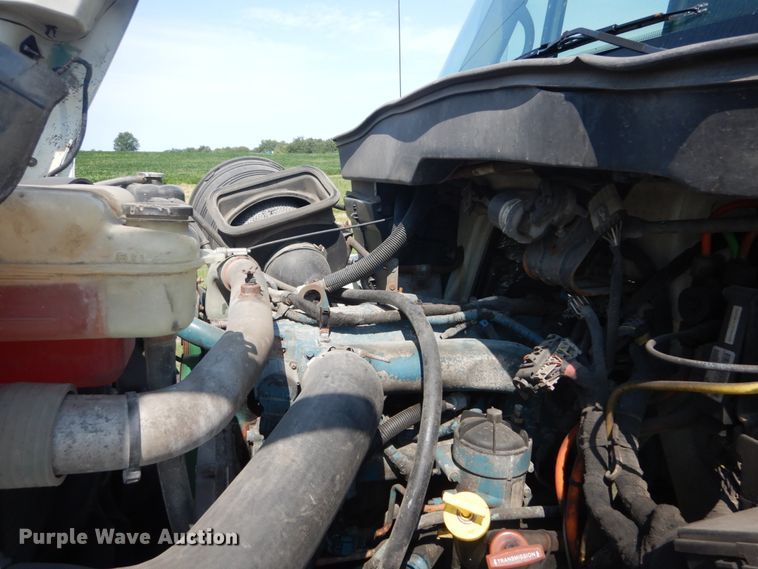 image for item JI9518 2006 International WorkStar 7400  spreader truck