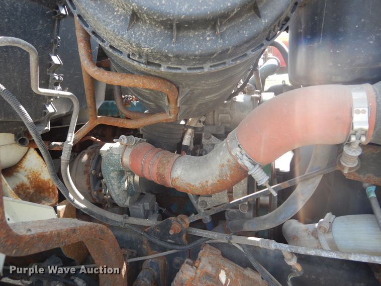 image for item JI9518 2006 International WorkStar 7400  spreader truck