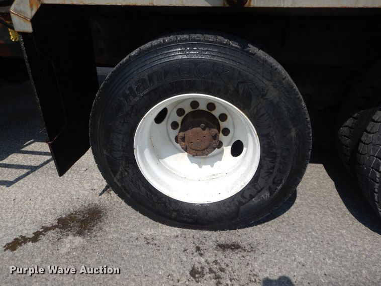 image for item JI9518 2006 International WorkStar 7400  spreader truck