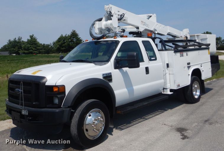 image for item JI9525 2008 Ford F550 Super Duty XL  SuperCab bucket truck