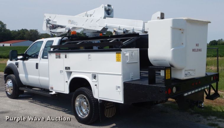 image for item JI9525 2008 Ford F550 Super Duty XL  SuperCab bucket truck