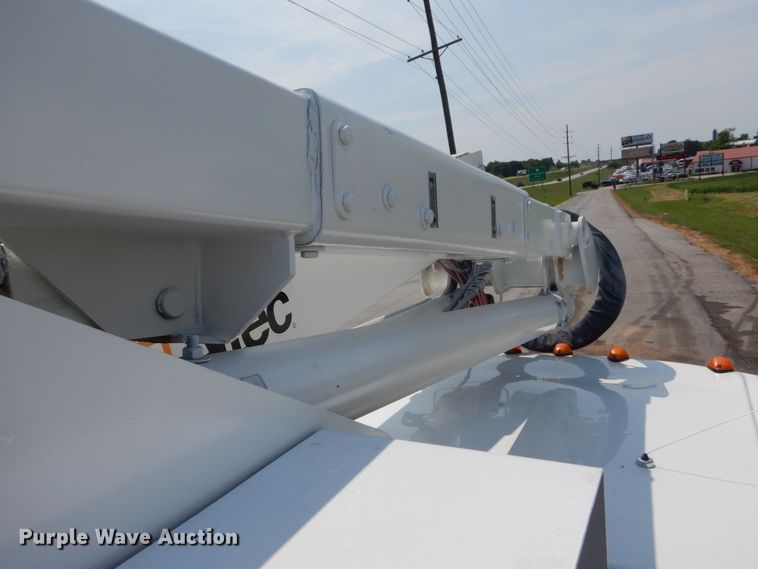 image for item JI9525 2008 Ford F550 Super Duty XL  SuperCab bucket truck