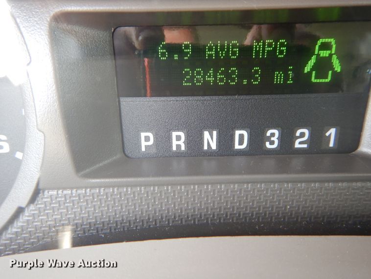 image for item JI9525 2008 Ford F550 Super Duty XL  SuperCab bucket truck