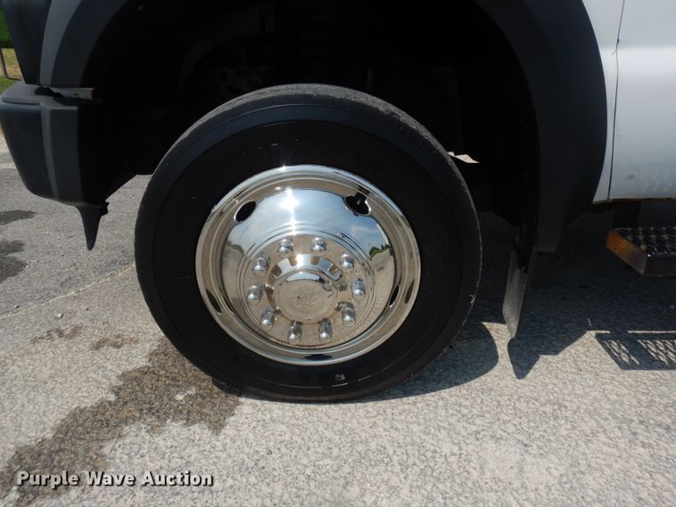 image for item JI9525 2008 Ford F550 Super Duty XL  SuperCab bucket truck