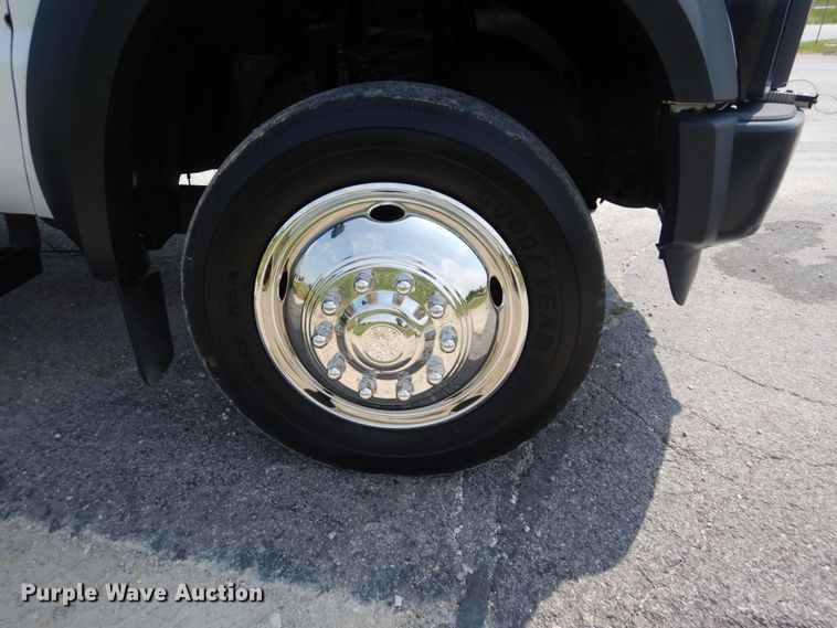 image for item JI9525 2008 Ford F550 Super Duty XL  SuperCab bucket truck