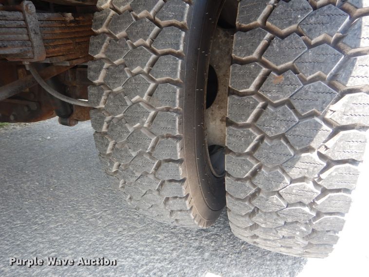 image for item JI9525 2008 Ford F550 Super Duty XL  SuperCab bucket truck