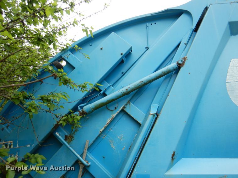 image for item JY9959 1996 Ford L8000  refuse truck