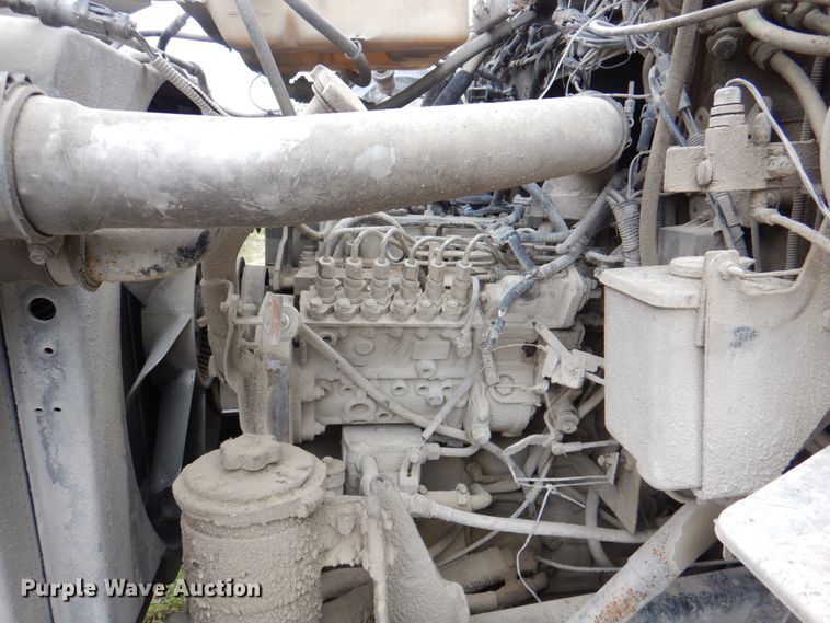 image for item JY9959 1996 Ford L8000  refuse truck