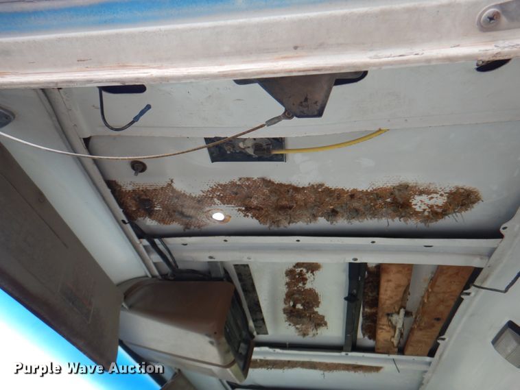 image for item JY9959 1996 Ford L8000  refuse truck