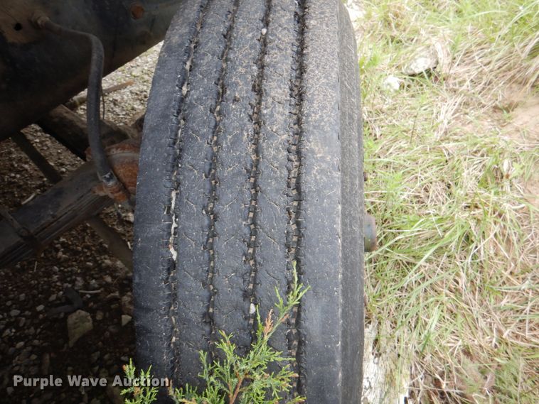 image for item JY9959 1996 Ford L8000  refuse truck