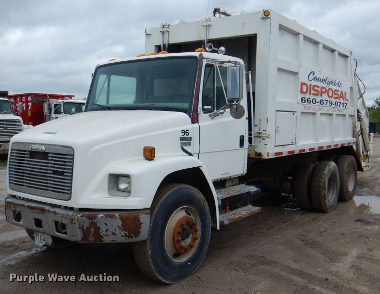 image for item JY9960 1999 Freightliner FL80  refuse truck