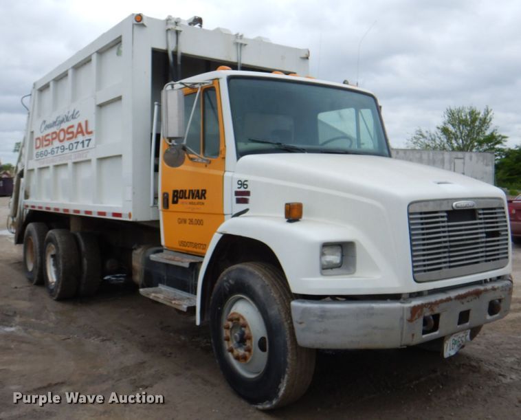 image for item JY9960 1999 Freightliner FL80  refuse truck