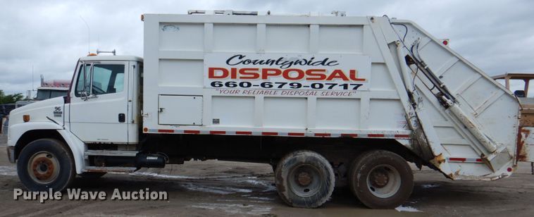 image for item JY9960 1999 Freightliner FL80  refuse truck