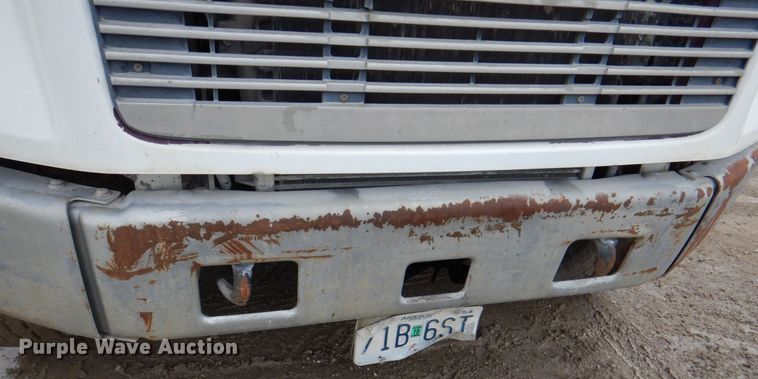 image for item JY9960 1999 Freightliner FL80  refuse truck