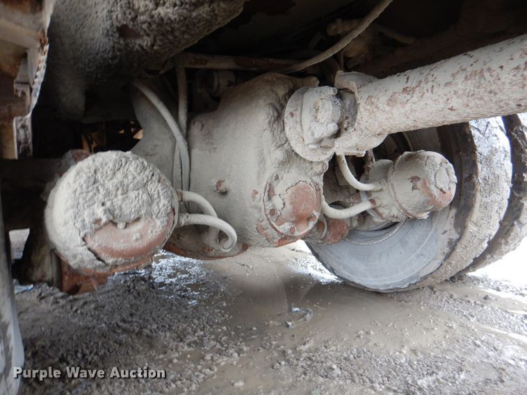 image for item JY9960 1999 Freightliner FL80  refuse truck