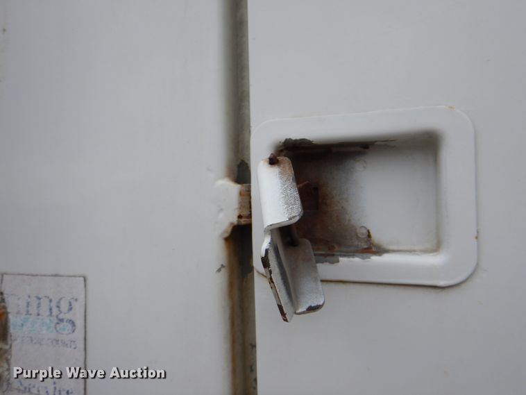 image for item JY9960 1999 Freightliner FL80  refuse truck