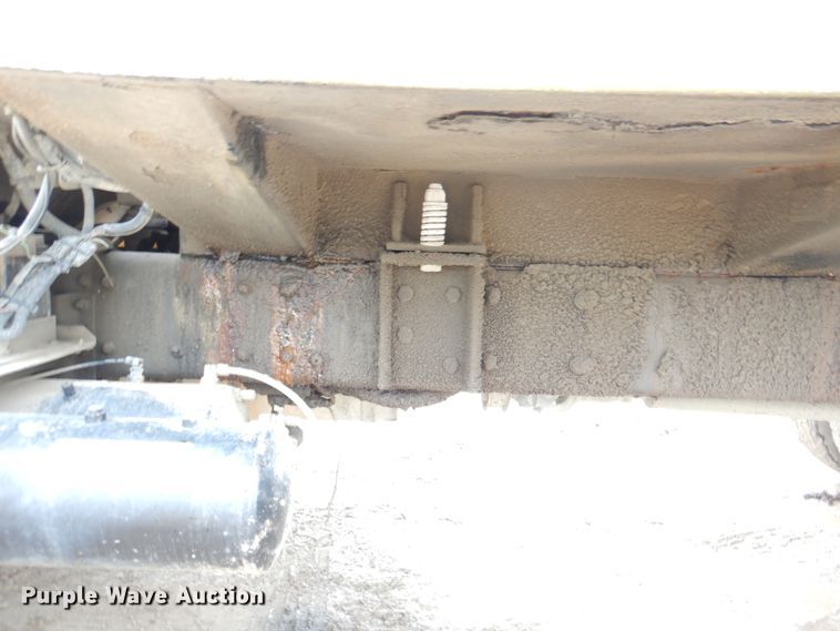 image for item JY9960 1999 Freightliner FL80  refuse truck