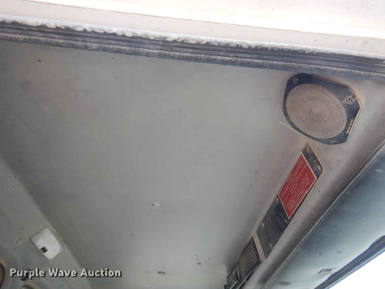 image for item JY9960 1999 Freightliner FL80  refuse truck