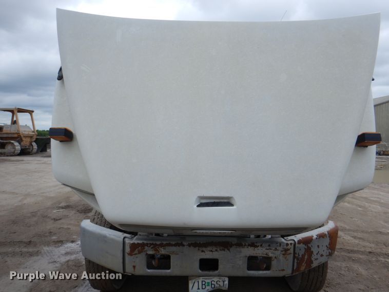 image for item JY9960 1999 Freightliner FL80  refuse truck