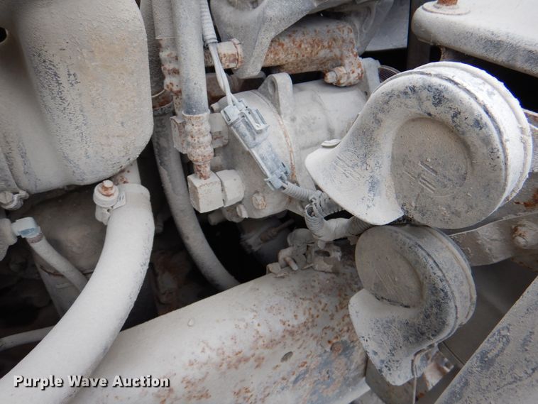 image for item JY9960 1999 Freightliner FL80  refuse truck