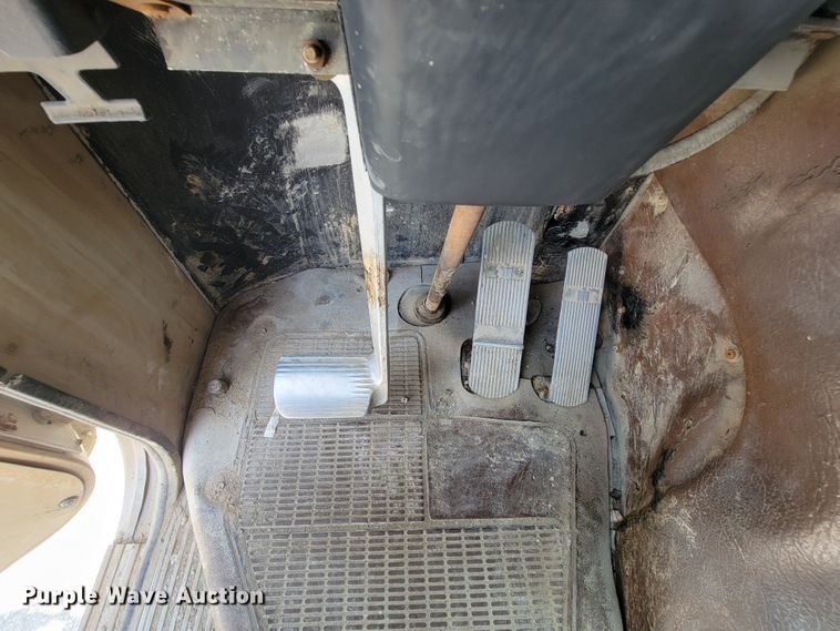 image for item KD9382 1982 International CO-9670  winch truck