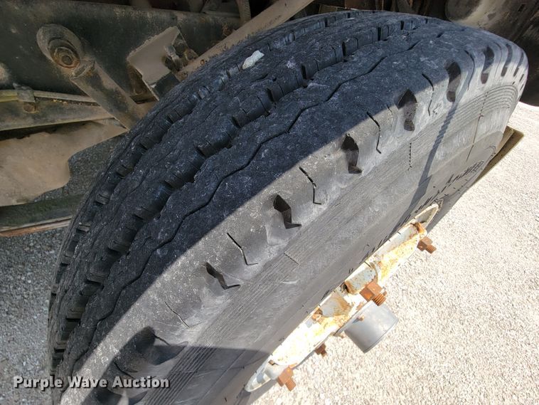 image for item KD9382 1982 International CO-9670  winch truck