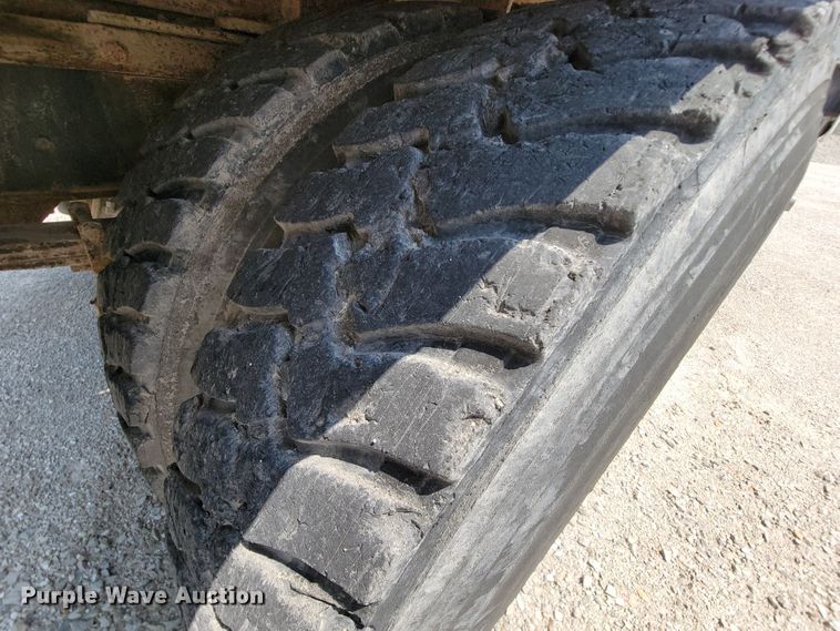 image for item KD9382 1982 International CO-9670  winch truck